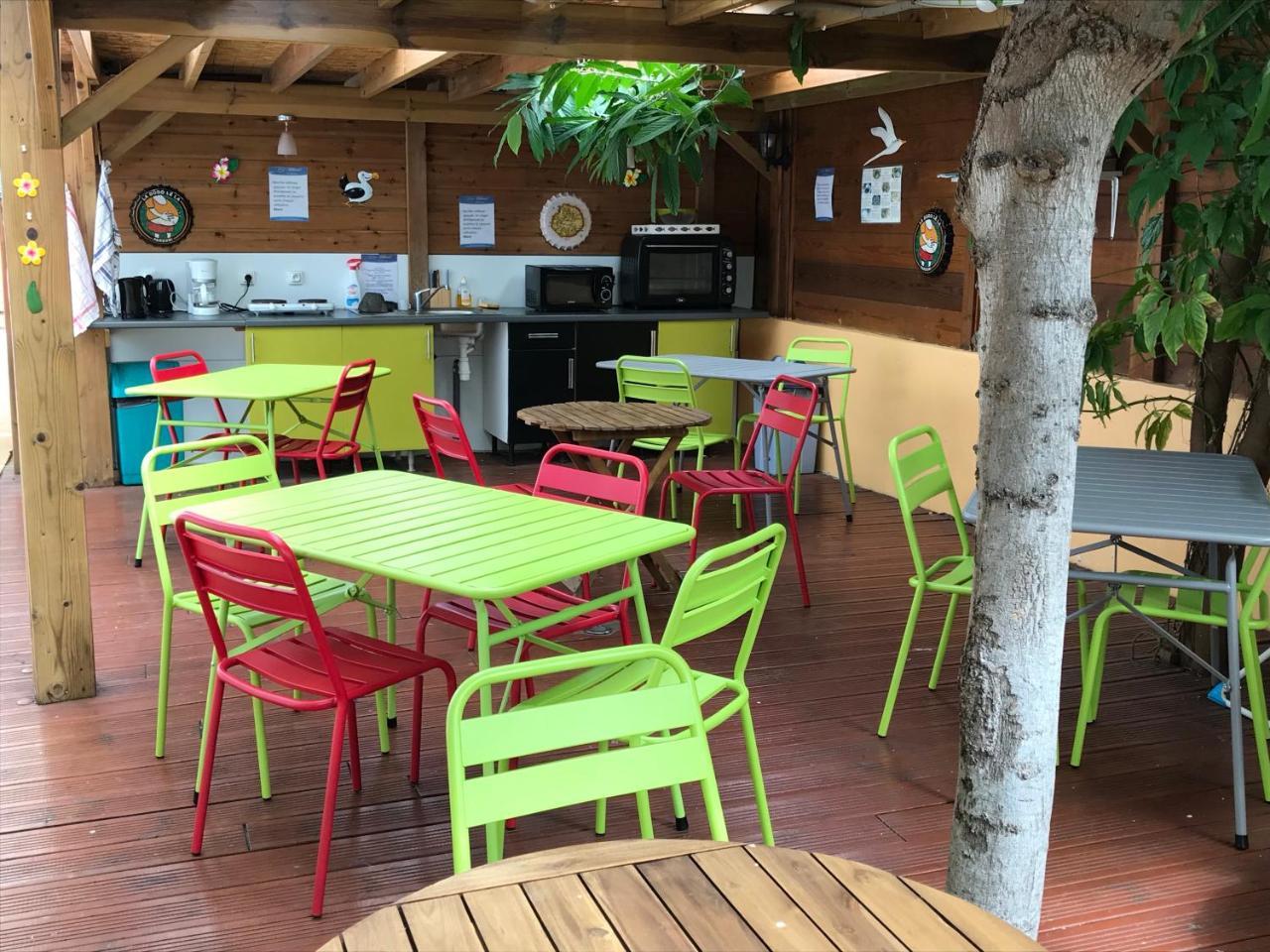 Hotel Coco Island Сен Жилс ле Бен Екстериор снимка